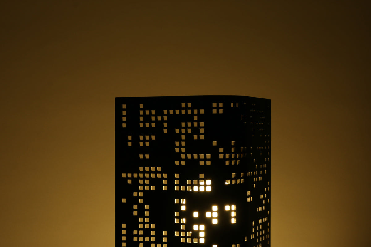 Điểm lamp in black