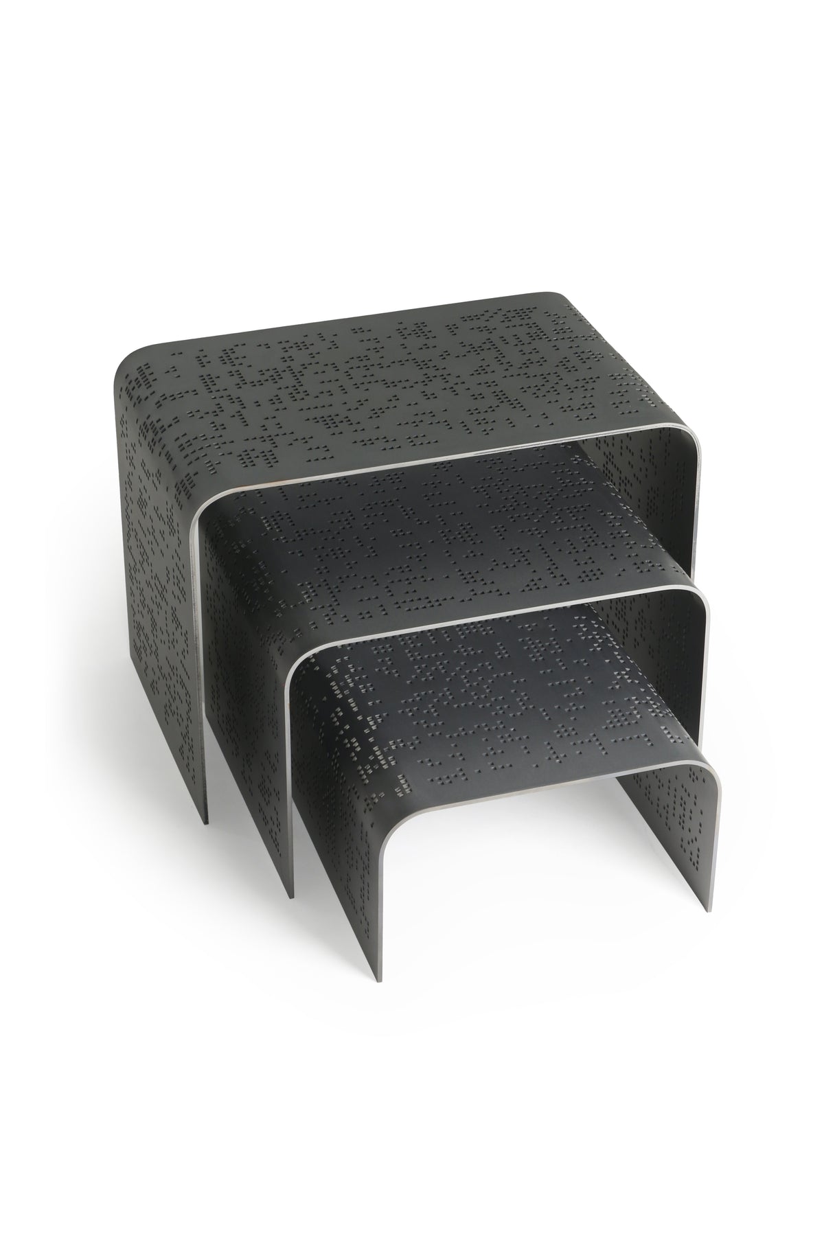 Điểm nesting table - Medium
